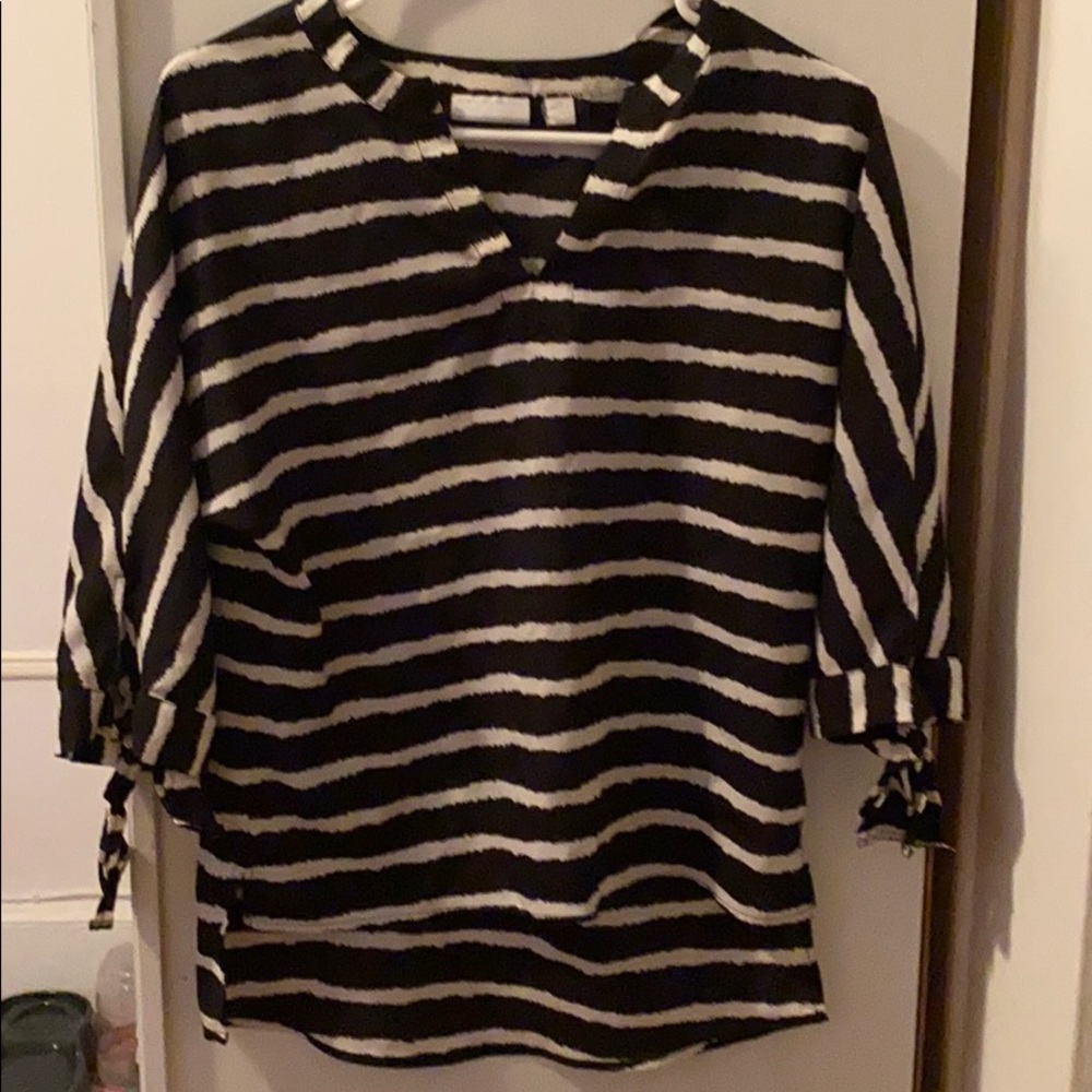 New York & Company Black and White Top